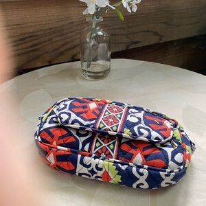 Vera Bradley Sun Valley Oval Mirrored z makeup Case.